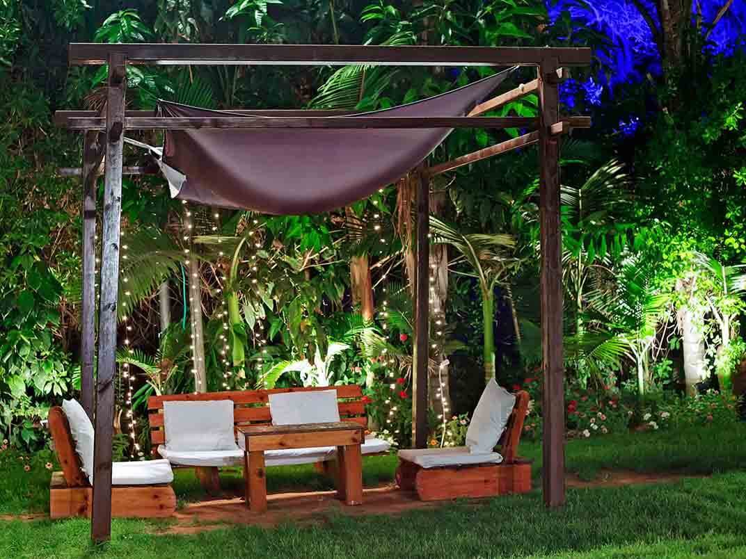 Landscape Lighting: Tips to Brighten Your Outdoor Space Landscape Lighting: Tips to Brighten Your Outdoor Space