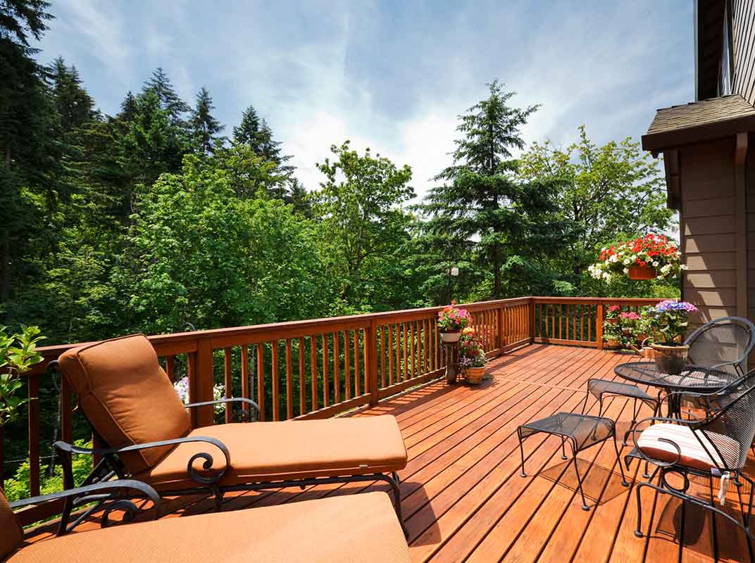 Select the Best Decking Boards for Your Style