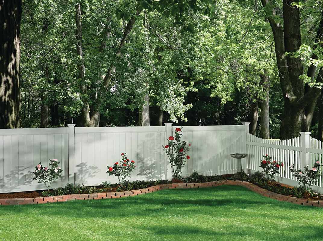 Vinyl Fencing Features and Benefits