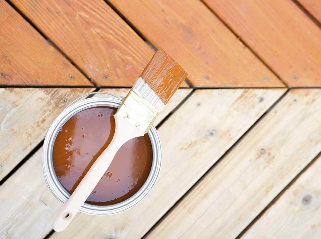 Wood Staining Knowhow: 5 Tips for a Long-Lasting Look