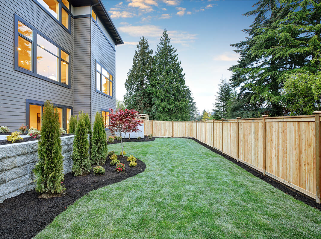 DIY Wood Fence: Tips for Building a Durable, Budget-Friendly Fence